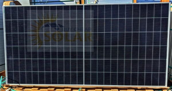 Waaree 590 watt Single solar panels B grade new!  local pickup only